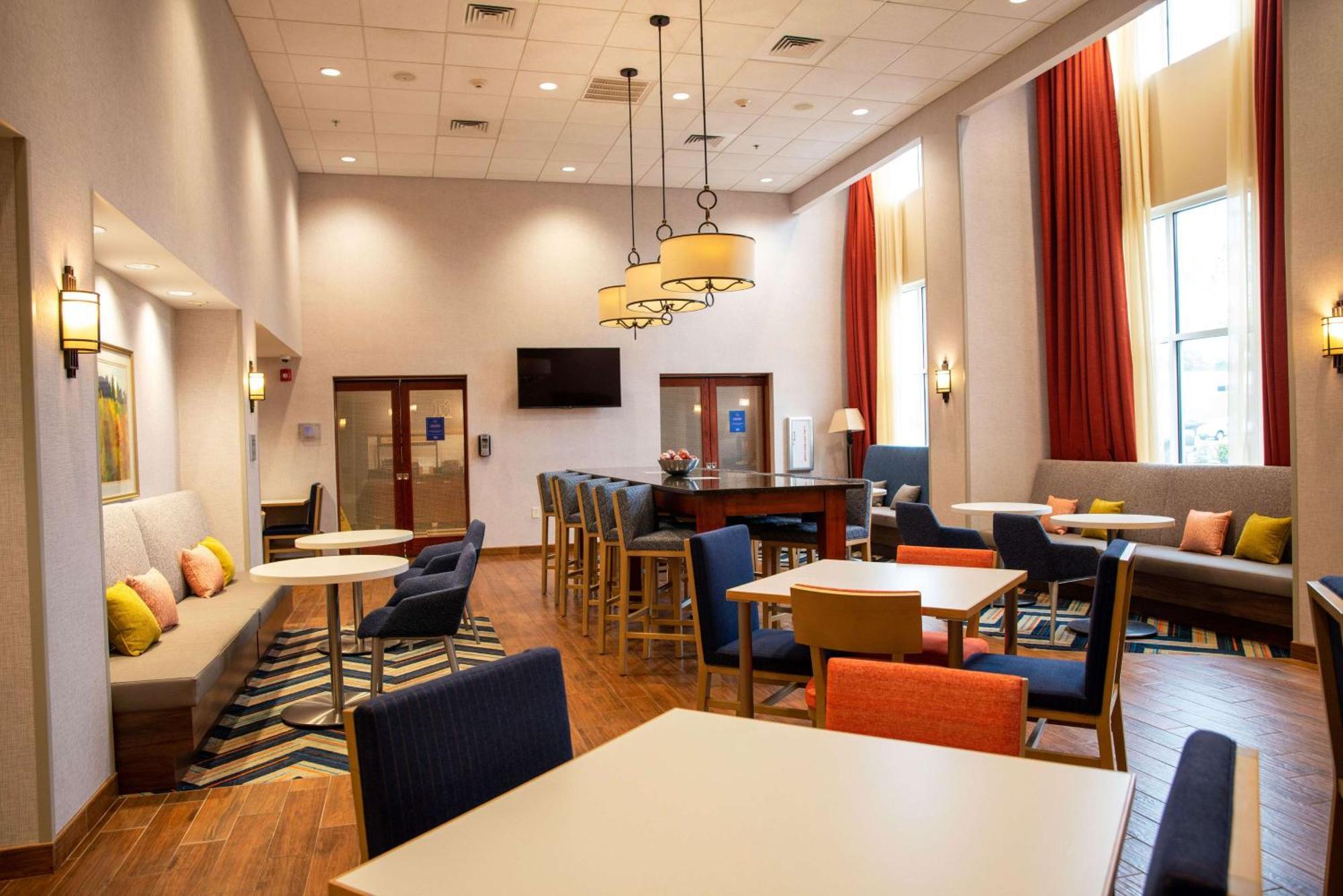 Hampton Inn & Suites Jacksonville Bagian luar foto